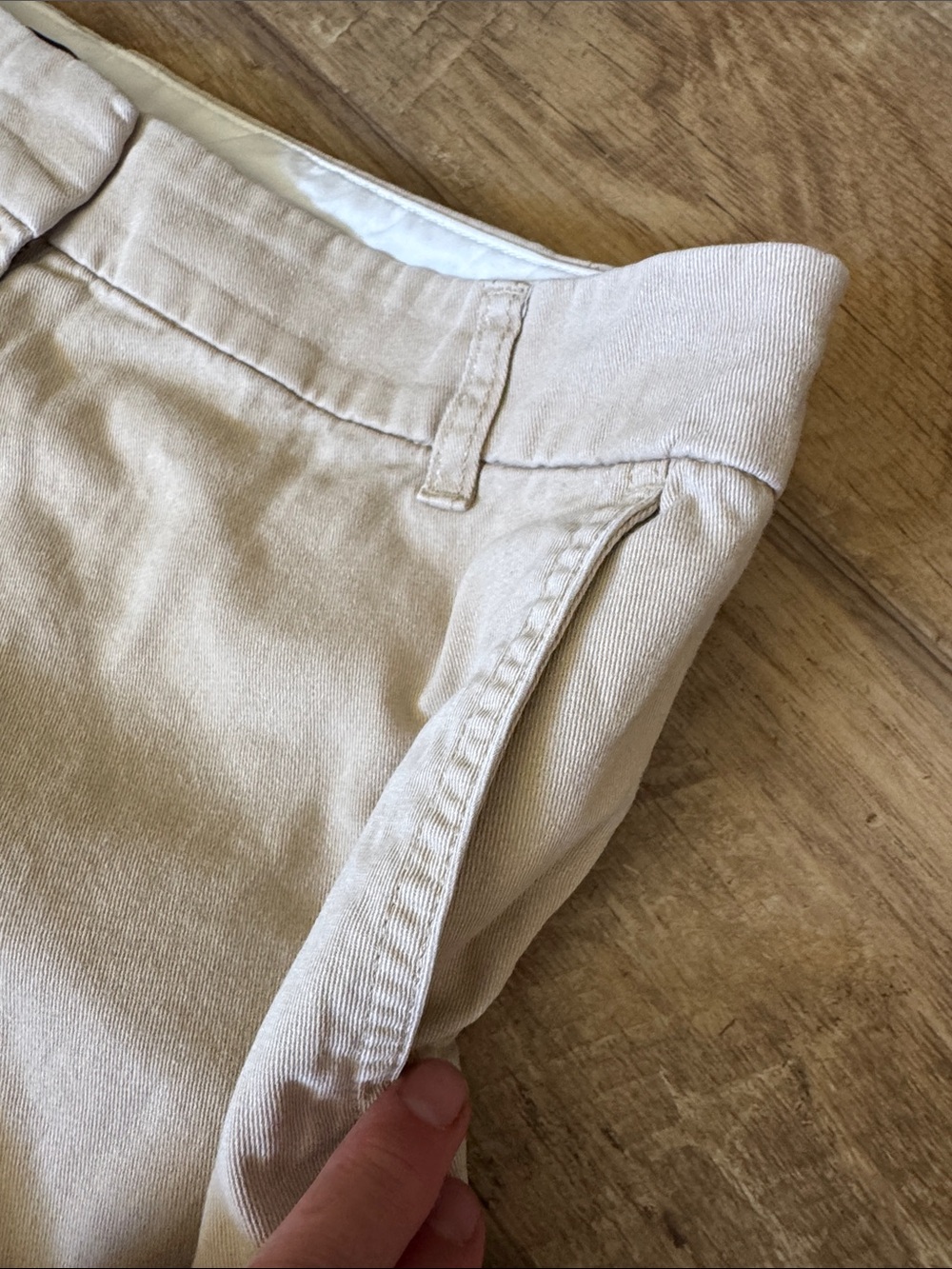 J. Crew Women's Light Khaki Chino Shorts Size 10 - Picture 3 of 11